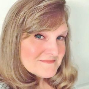 Meet your Posher, Debra